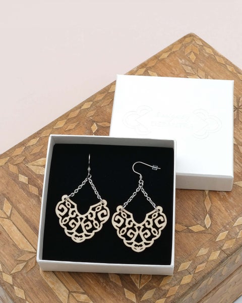 Voimanainen Pienet Korvakorut, Koivu